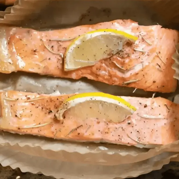 Lachs im Airfryer: Perfekt zubereitet in 20 Minuten – Profi-Rezept mit Ahornsirup-Marinade
