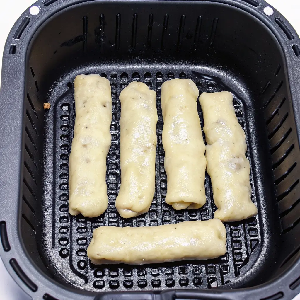 Taco-Sticks richtig im Airfryer-Frittierkorb anordnen – so werden sie knusprig & gleichmäßig gebacken 